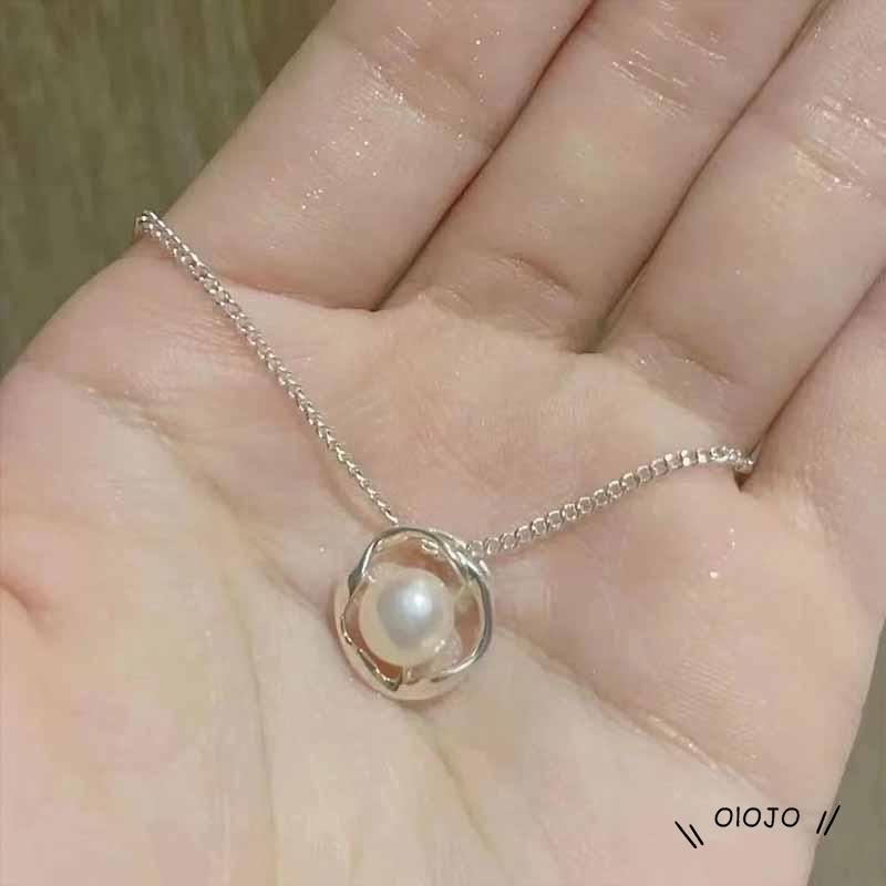 【COD】Kalung Rantai Liontin Bunga Mawar Hollow Hias Mutiara Imitasi Mewah Untuk Wanita