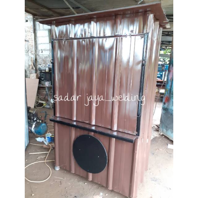 Booth / gerobak semi kontainer