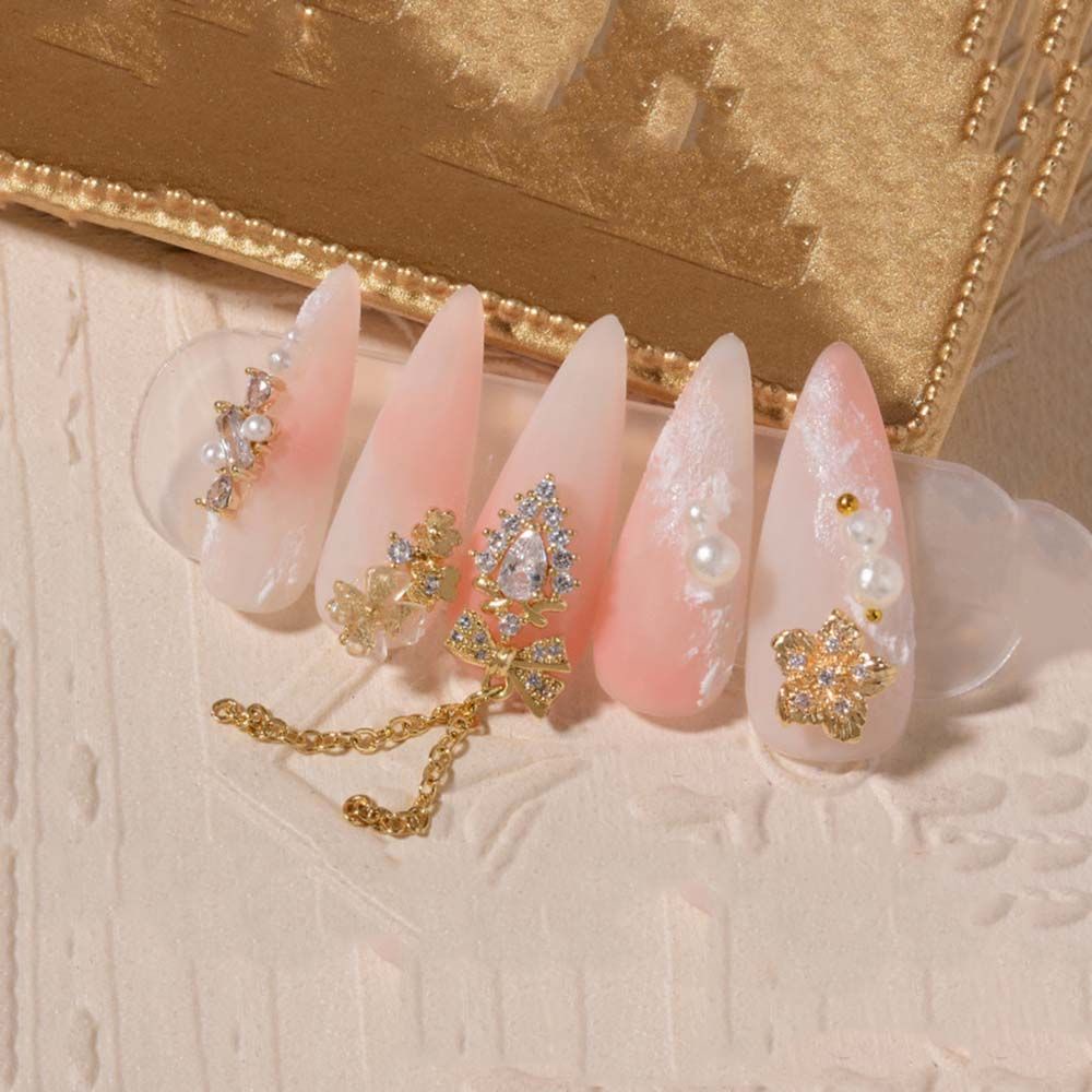 Liontin Mutiara Berlian Imitasi Bentuk Bunga Clover Pita Gaya Jepang Untuk Dekorasi Nail Art Manicure