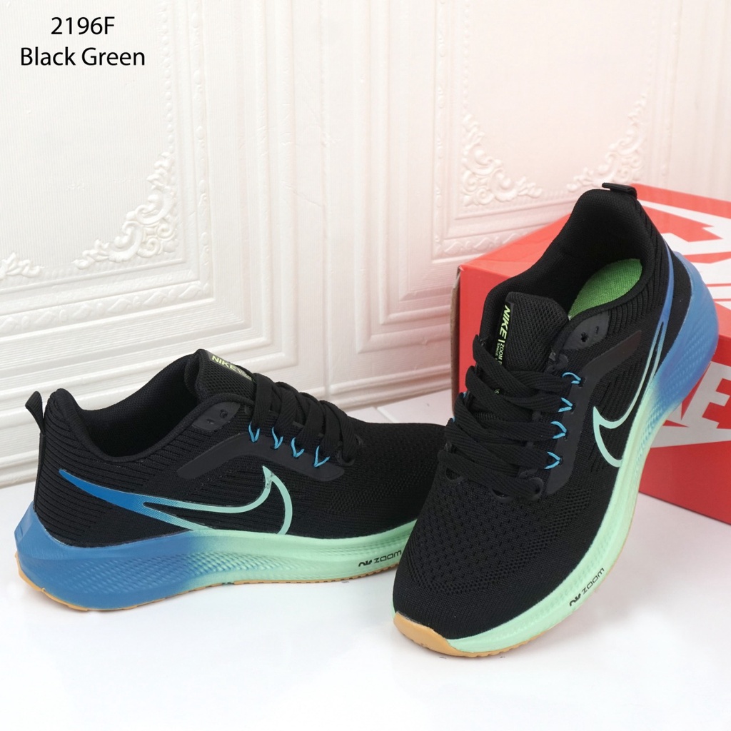 SEPATU CEWEK AIR ZOOM 2196F