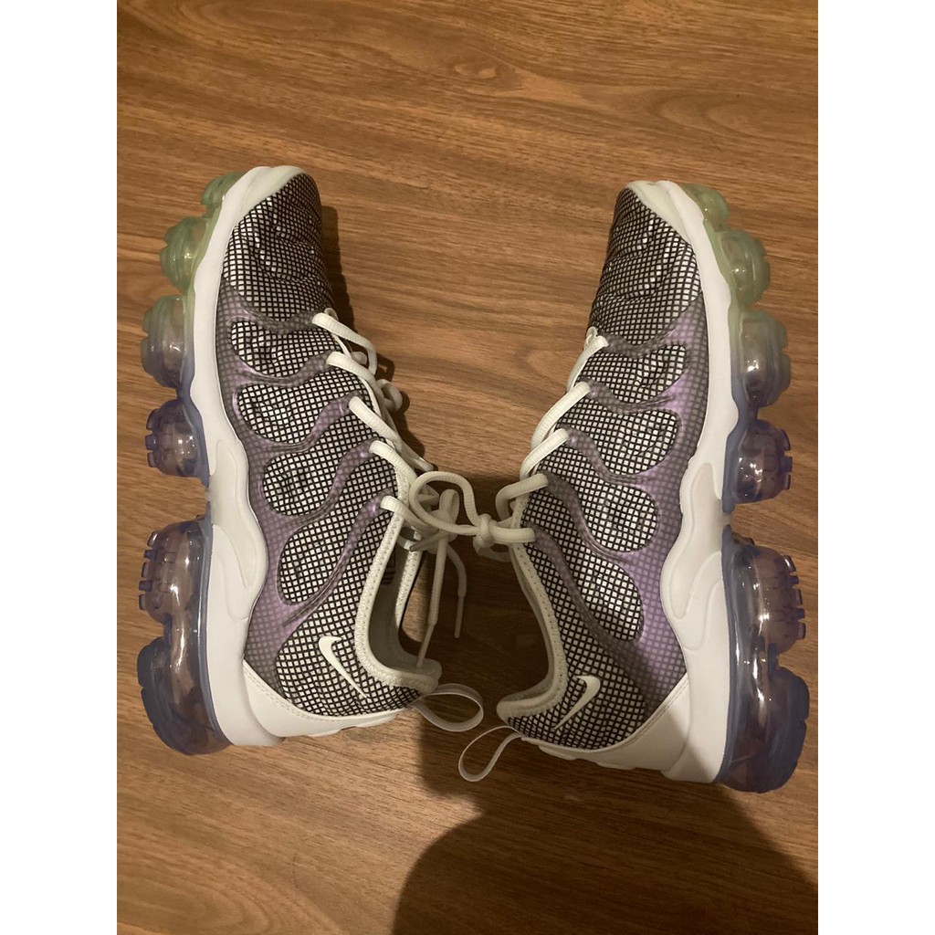 Nike vapormax plus grid print size 7.5 BNIB