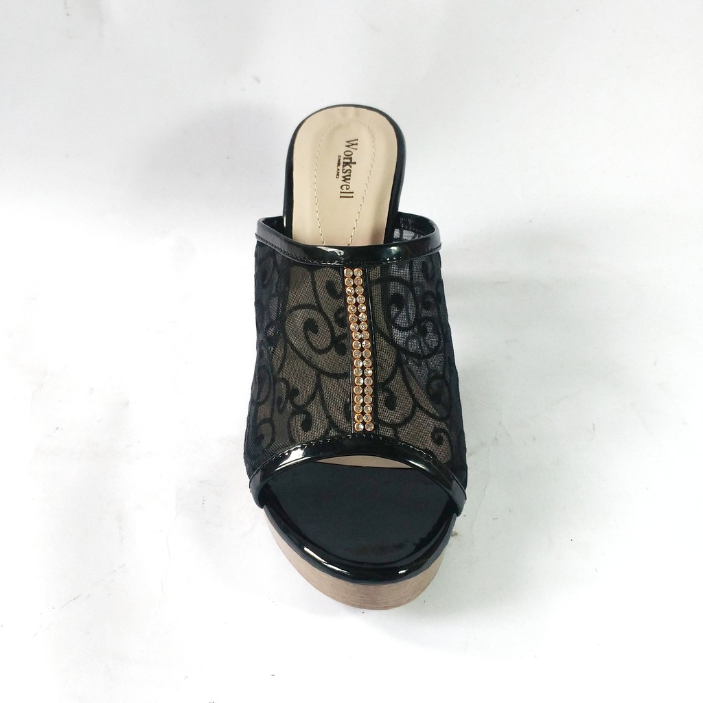 Workswell Sandal Wedges Wanita Warna Hitam Brukat Kode 1888BH