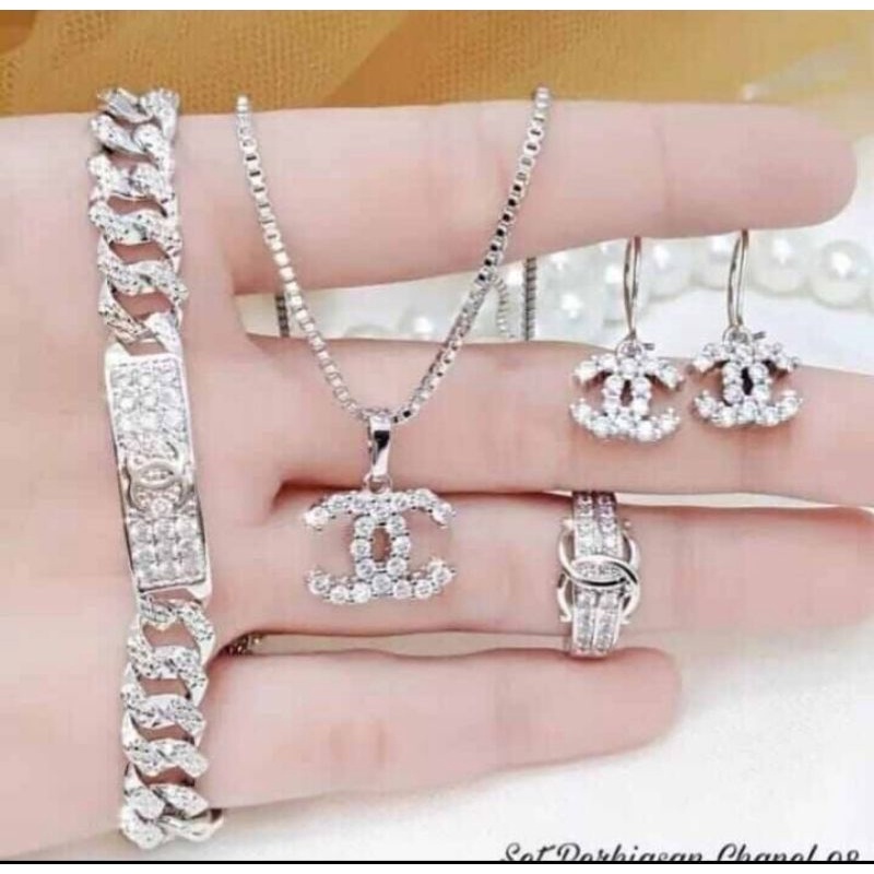 1 set perhiasan wanita model terbaru titanium silver anti luntur anti karat