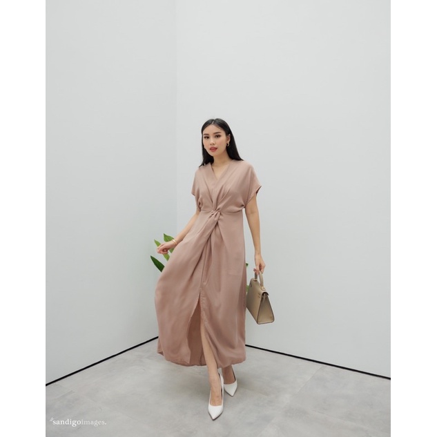 Narnia Elegant Dress