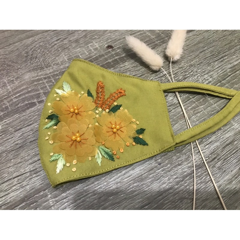 Masker Sulam Benang Warna Hijau Lime