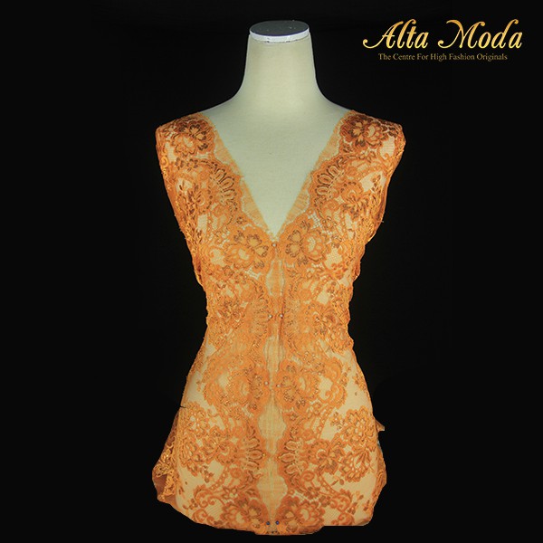 

Alta Moda Brokat Perancis Kebaya Desain Teracota