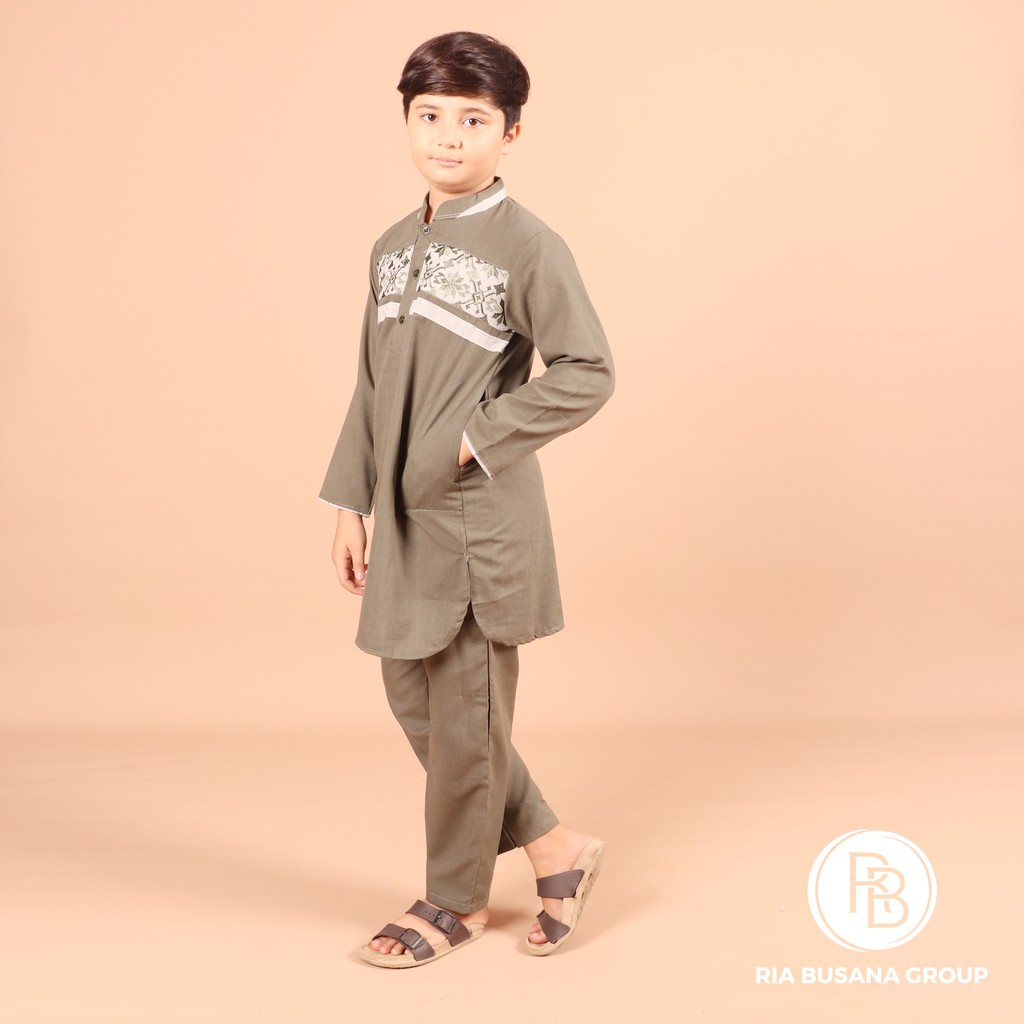 Ja 15 Grunner Til Koko Anak Pakistan Di Ria Busana Cileungsi Baju Koko Kurta Pakistan Model Saku Di Dada Kombinasi Klep Kancing Membuat Koko Model Ini Sangat Banyak Di Minati Banyak Orang