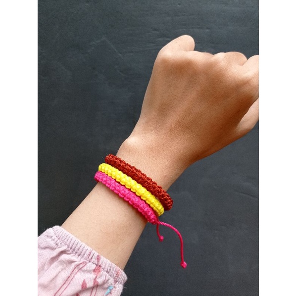 Friendship Bracelet / Gelang Persahabatan 5k dapat 3/gelang rajut