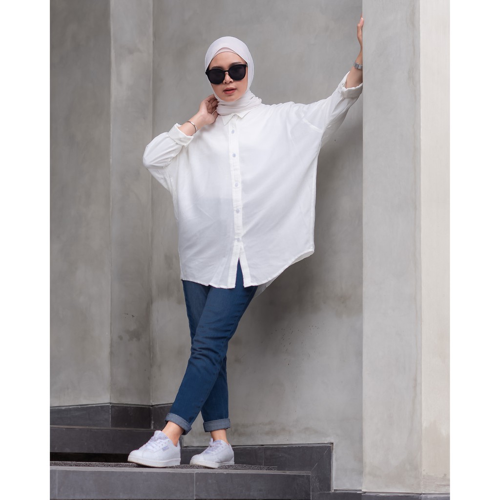 HEILIG.DEL I Oversize GUILEN Shirt White I FASHION MUSLIM I PAKAIAN WANITA I ATASAN WANITA I