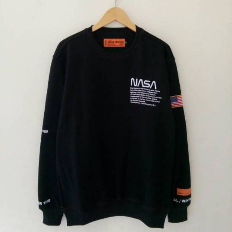 Sweater Crewneck NASA Script