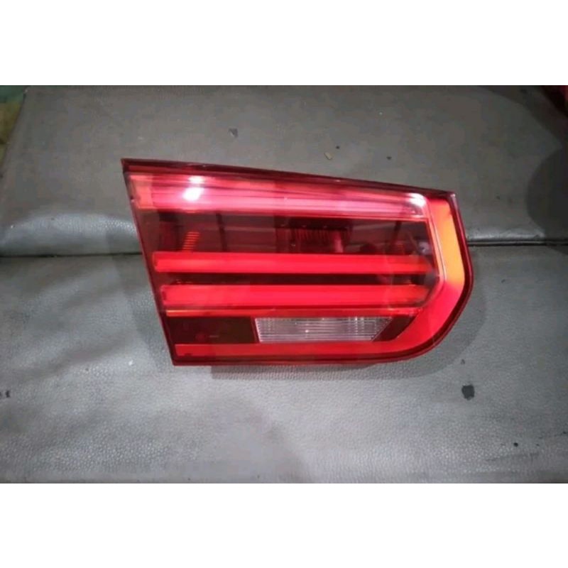 Lampu bagasi BMW F30 lci kiri