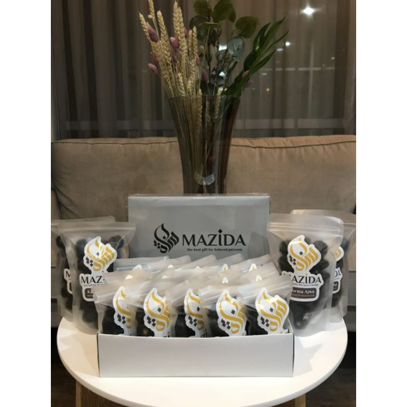 

Kurma Ajwa Asli Madinah by Mazida Haramain