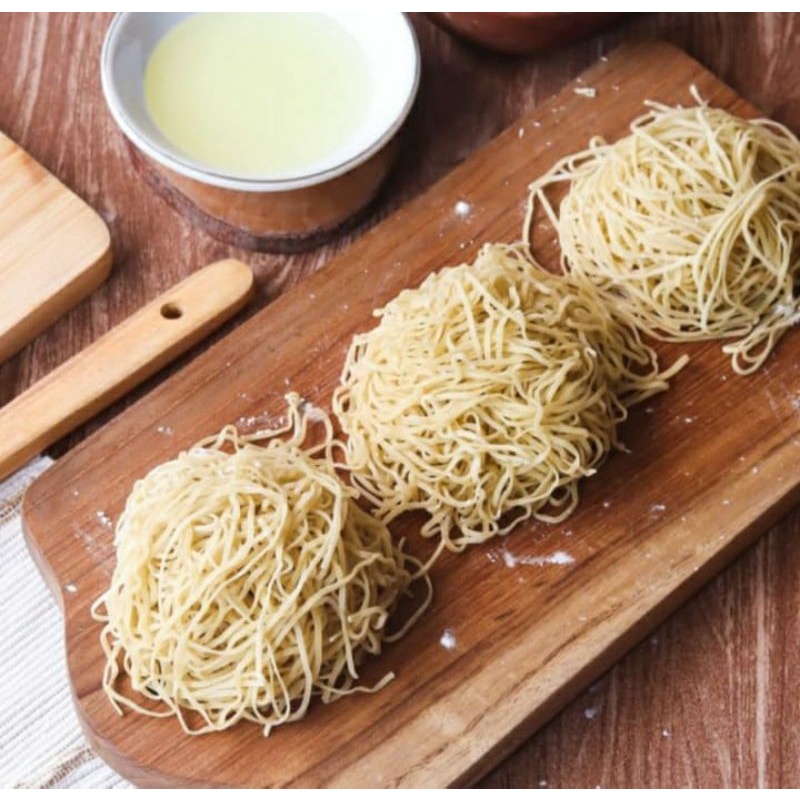 

Mie Vegan 1kg isi 10pcs