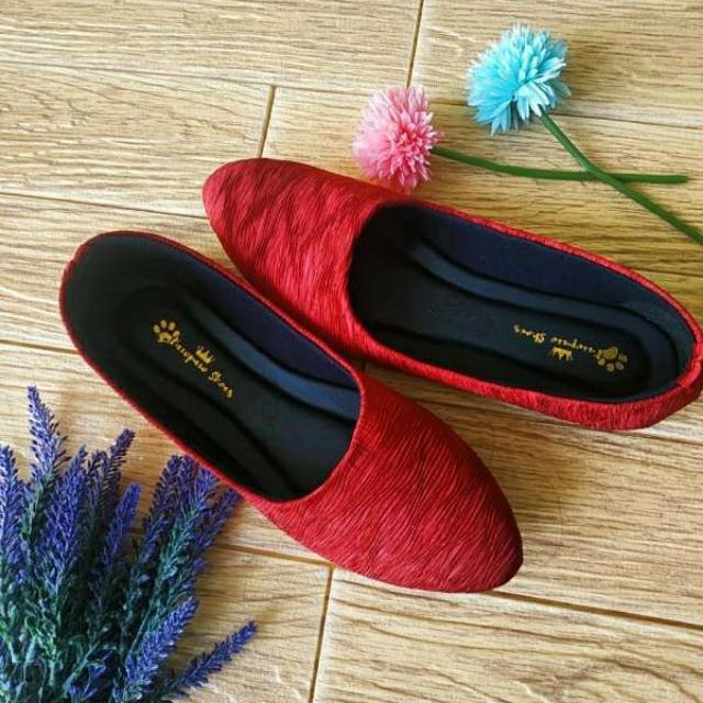 Alliqa Red Shoes | Sepatu Wanita Big Size Jumbo Flat Heels Ukuran Besar 41 - 45