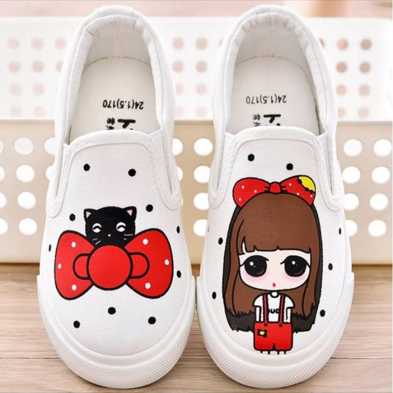 Sepatu Slip On Anak Perempuan Putih Motif Kucing Pita