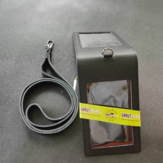 

Name Tag Kulit Asli Sapi 2 Muka Nametag Magnet Id Card Terbaru 2020
