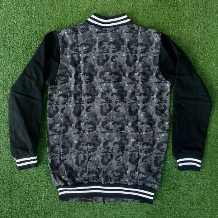 Ortuseight Varsity Camo (Jaket) - Camo Grey/Black