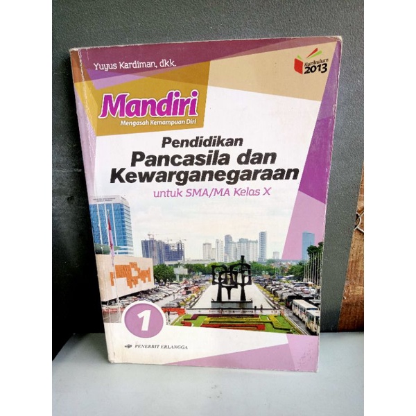 Mandiri PPKn 1 untuk SMA kelas X Erlangga.