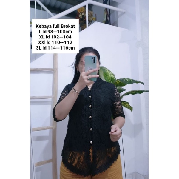 Kebaya brokat tangan 3/4 kancing hidup hitam putih lapis furing