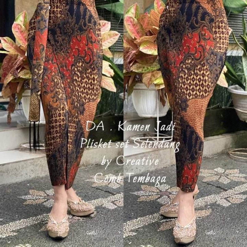 Kamen jadi plisket sutra set selendang merk CREATIVE / Bahan tebal FULL STRAIT / BEST SELLER
