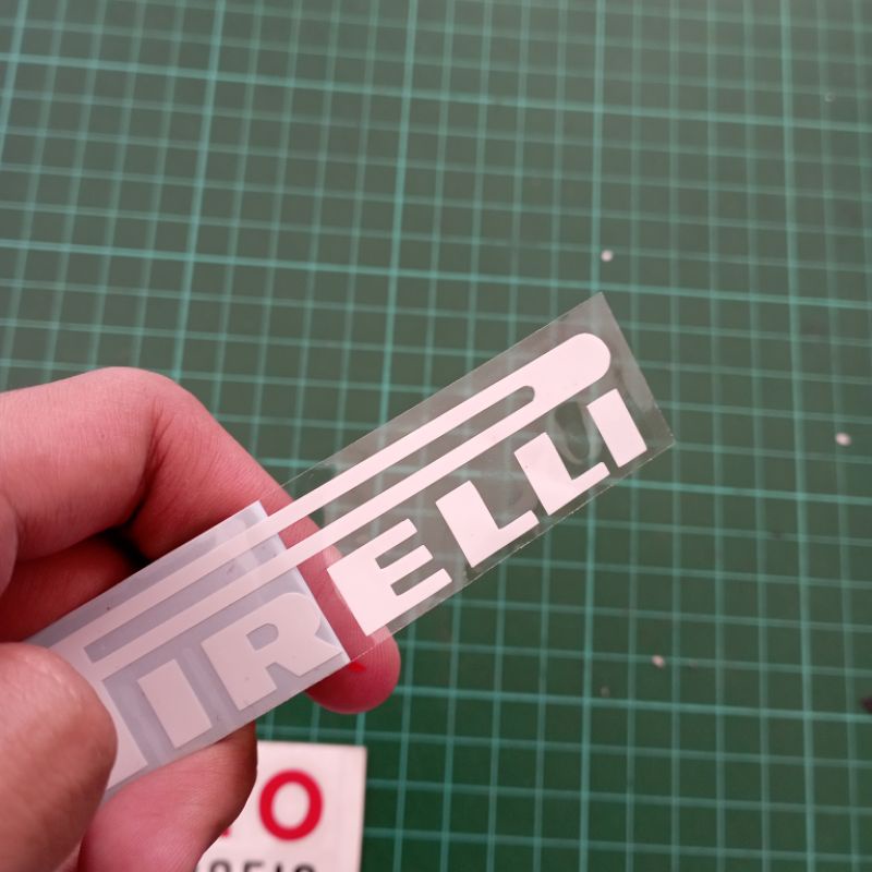 Sticker Cutting Pirelli