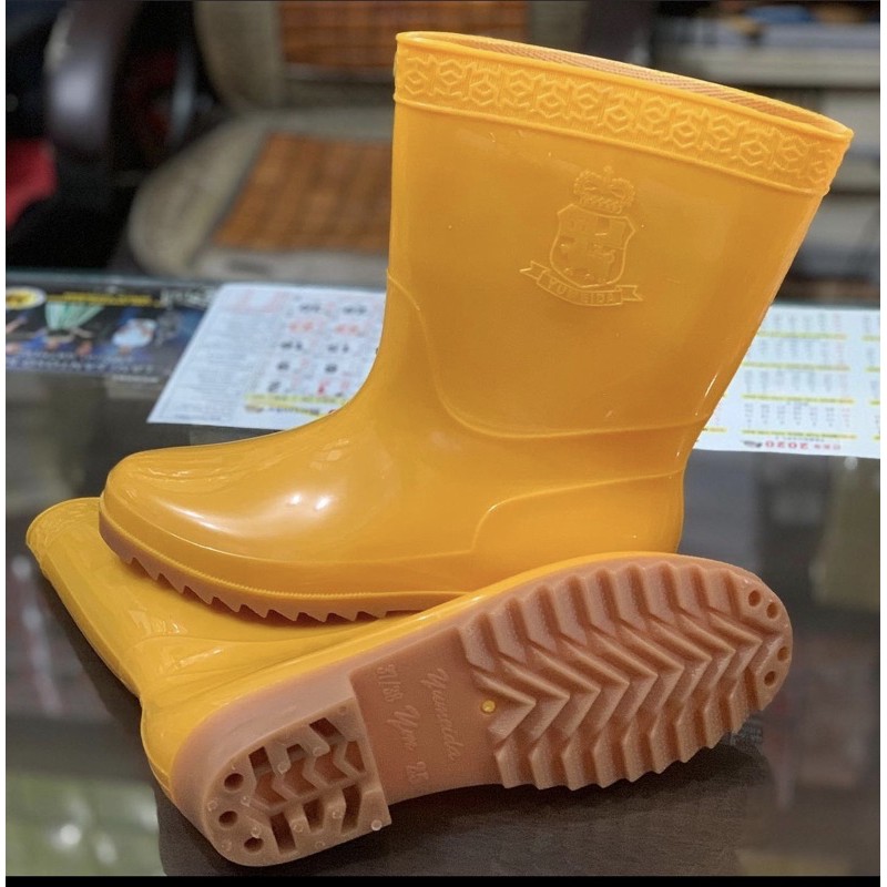 Sepatu boots/ bots kuning pendek yumeida RB1 (Size 25-27)