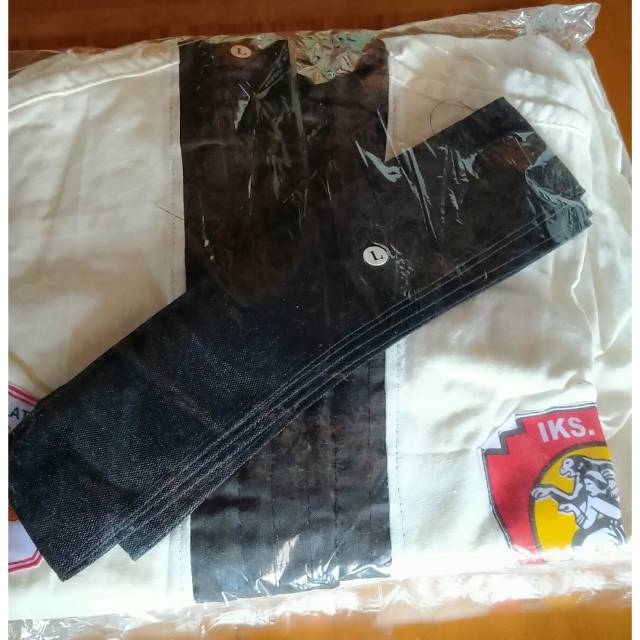 Baju latihan siswa Ikspi Kera sakti