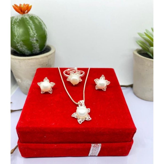 Set lengkap perak Kendari mutiara Lombok asli.