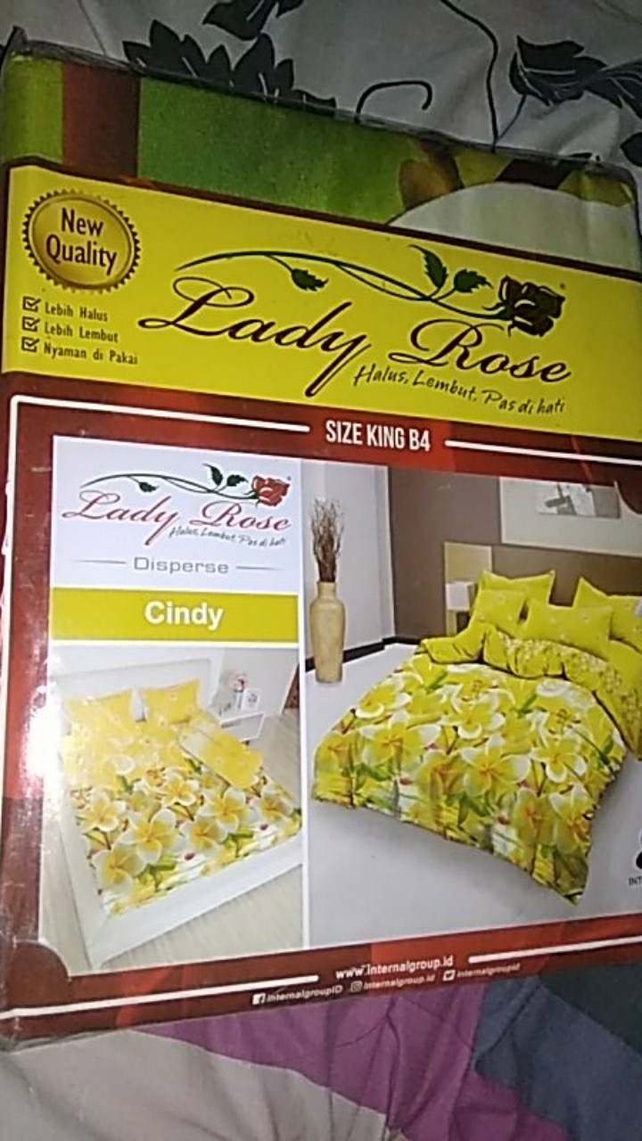 Sprei Lady Rose Bantal 4 (b4) Uk. King (180x200)cm Motif Gabungan