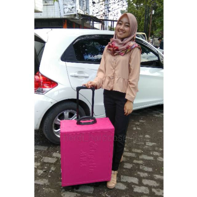 

Beautycase Uk. Big 55x45x20