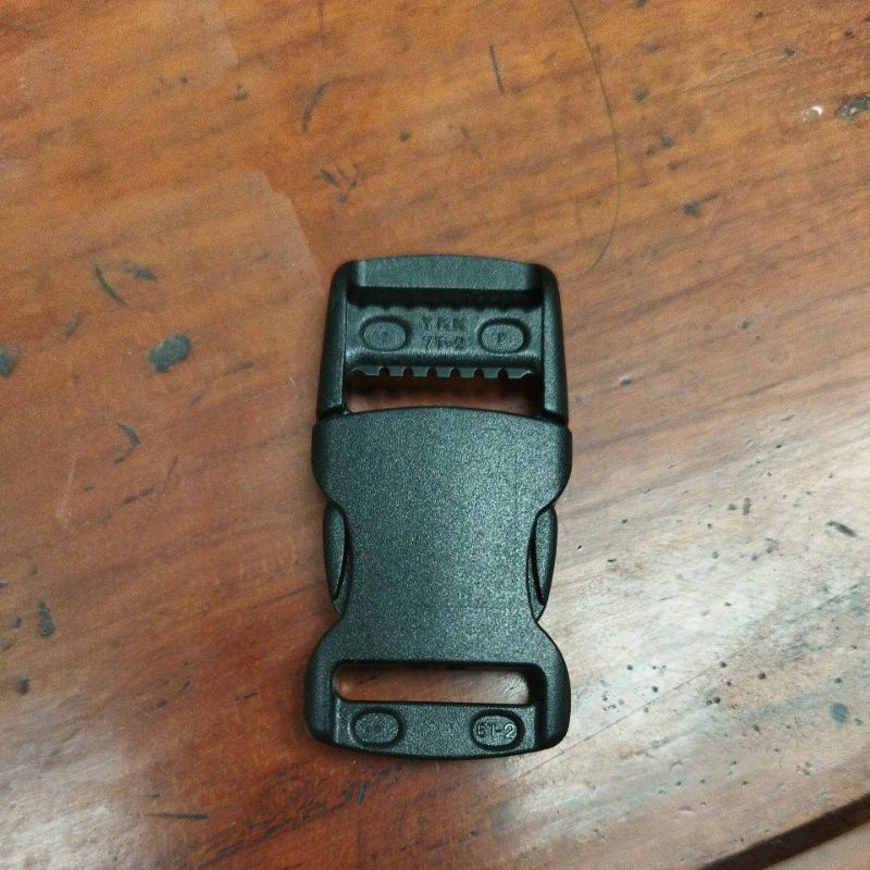 YKK Buckle Kunci Sodok LB20R LB 20 R 20 mm 2 cm