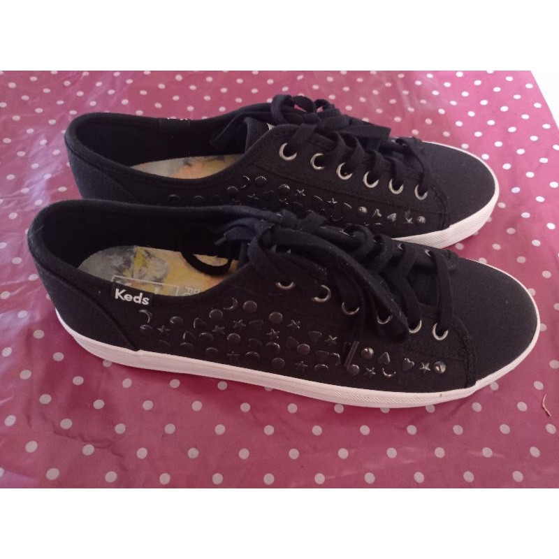 sepatu keds original