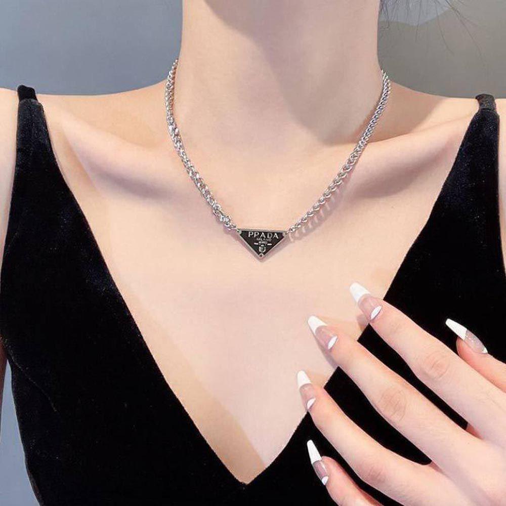 [Elegan] Kalung Korea Elegan Manis Trendy Untuk Anak Perempuan Huruf Titanium Steel