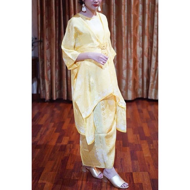 Kebaya kaftan Ikat set kuning