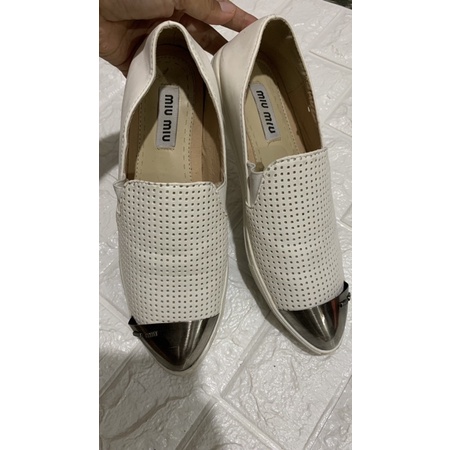 preloved sepatu miu miu