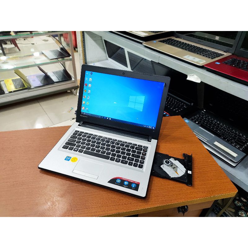 Laptop Lenovo Ideapad 300 RAM 4GB SSD 128GB Laptop siap pakai sudah lengkap program