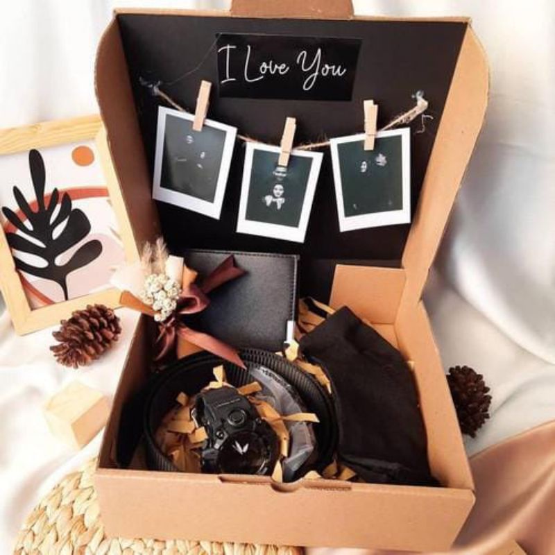 

Hampers cowok||kado ultah||kado anive||kado wisuda||kado pernikahan .premium murah