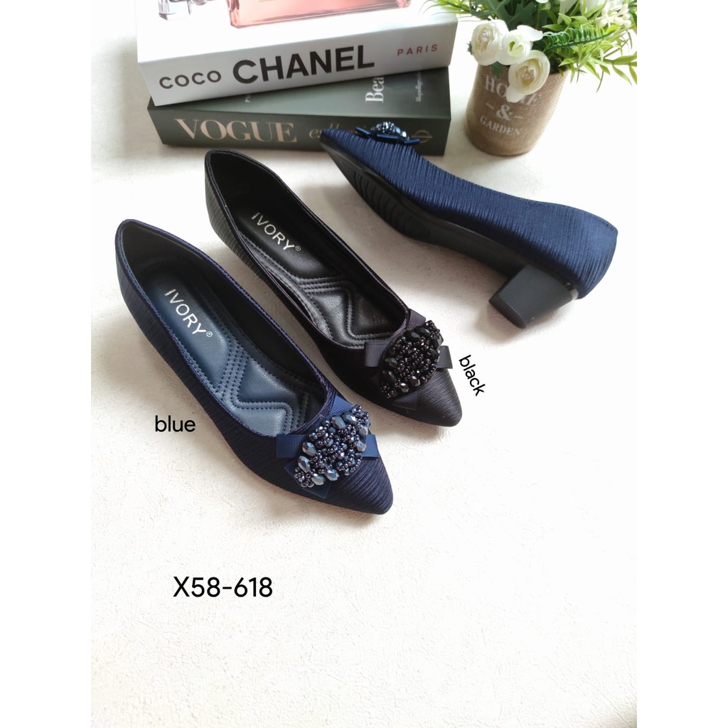 IVORY Sepatu Heels Wanita Satin X58-618