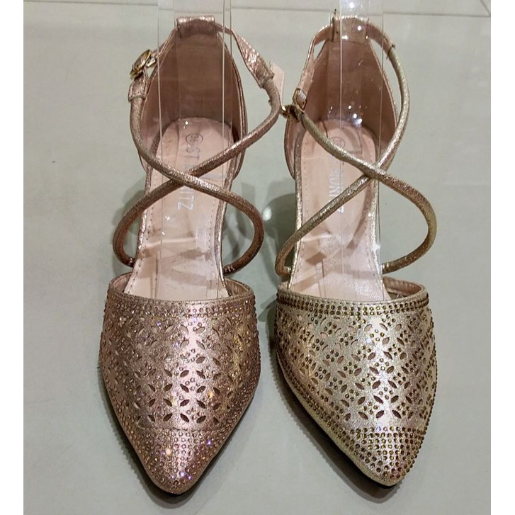 sepatu sandal St Moritz