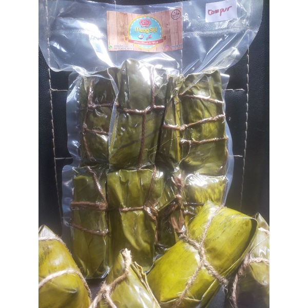 

kue nasi (arem-arem)
