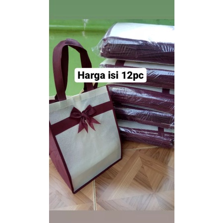 

Turun Harga/Tas hajatan murah/tas tasyakuran/tas polos uku box 22X22 hrg perlusin/12pc=45.000
