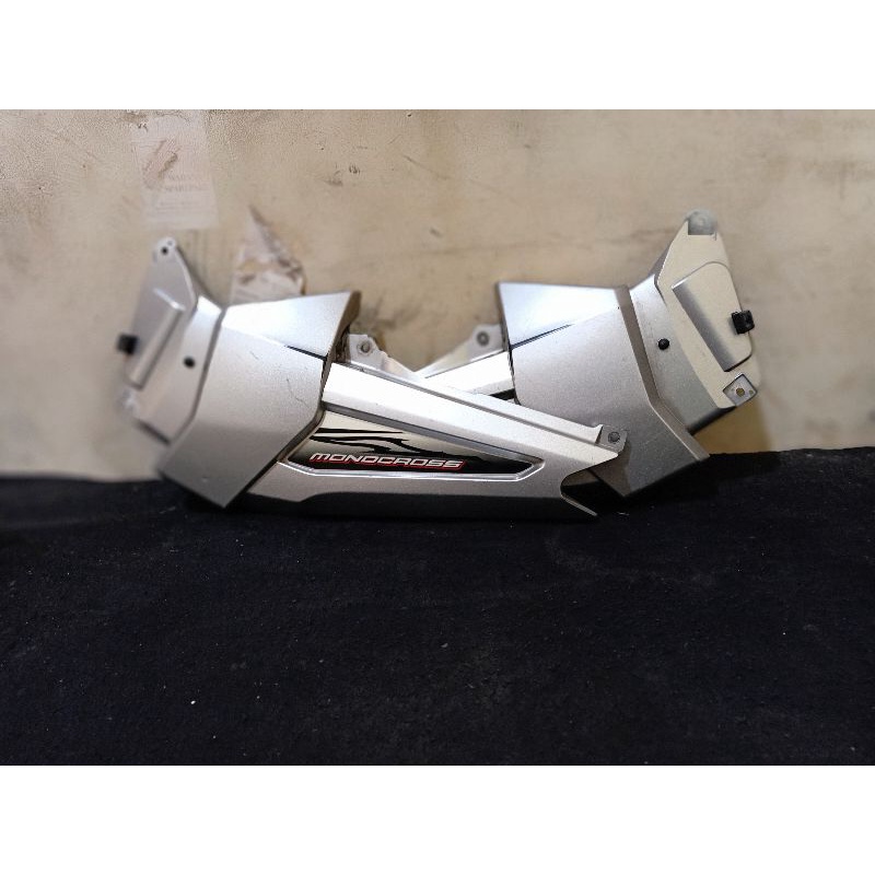 cover aki-body samping-body yamaha byson