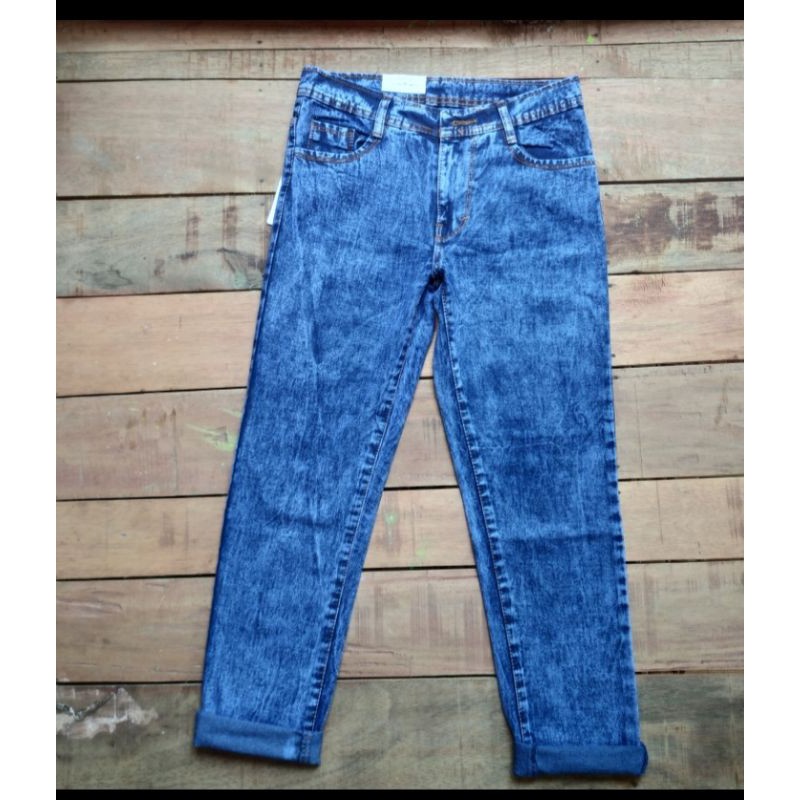 CELANA JEANS WANITA/JEANS BOYFRIEND SNOW/CELANA JEANS KEKINIAN