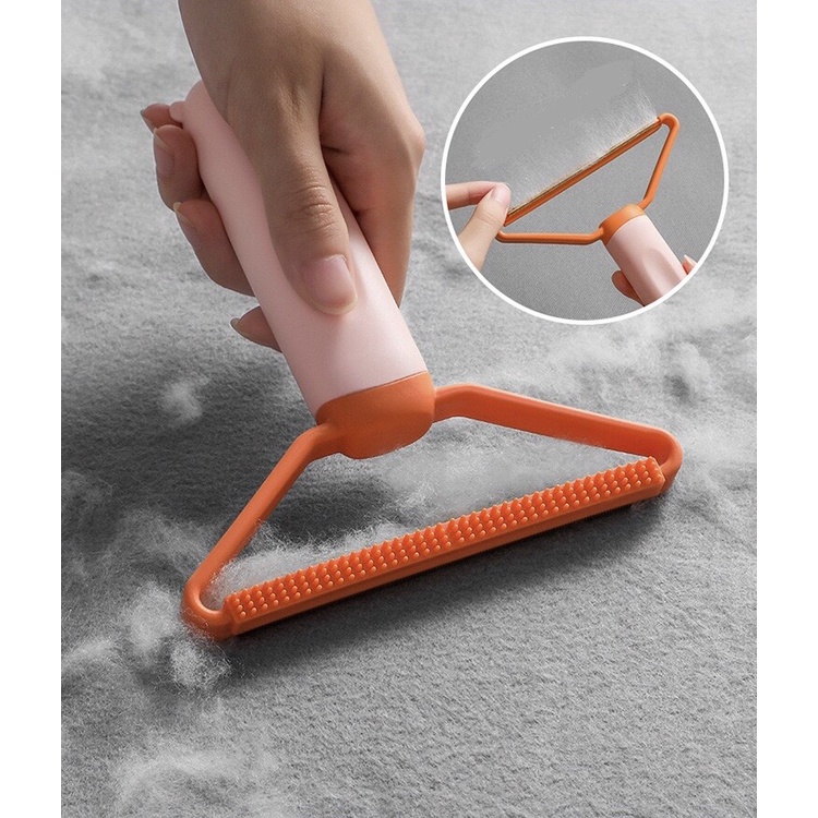 KAISSO - ALAT PEMBERSIH SERAT BULU KAIN PAKAIAN | SIKAT PENGHILANG BULU HEWAN ANIMAL PET HAIR | SIKAT PENGHILANG BULU | SIKAT BULU | CLEANING DUST FUR BRUSH PETS HANDLE BRUSH SOFA BED CLEANER | SIKAT PEMBERSIH DEBU SOFA BULU BAJU