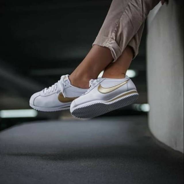 nike cortez white metallic gold