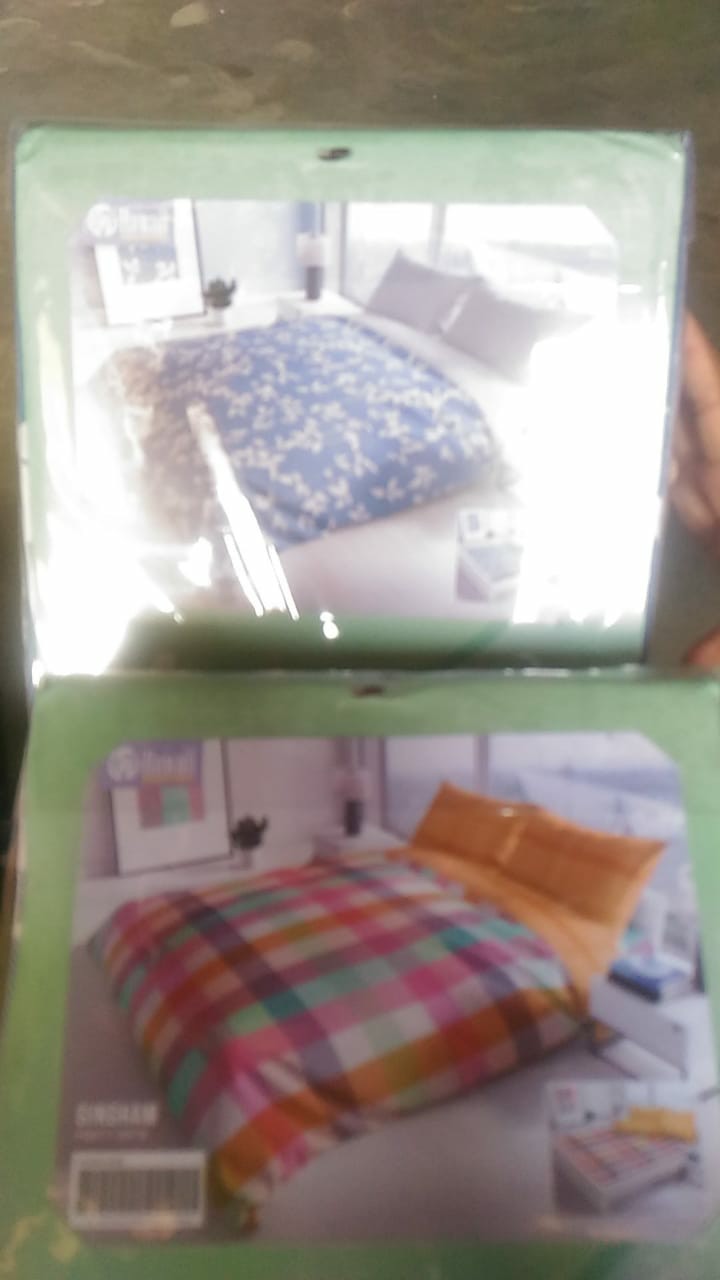 Hawaii Sprei 4 Bantal 180x200 Motif Palma Tropical Vicelli Starlet Alphabet - King 180 Sp B4 Hawai