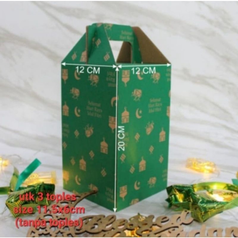 

BOX JINJING IDUL FITRI MOTIF KETUPAT uk 12x12x20 cm. 1 pack = 2 PCS.