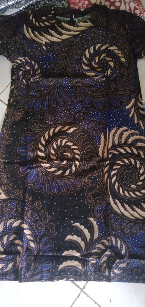 Couple Atasan Batik Pekalongan Bisa Pisah Bayar Ditempat