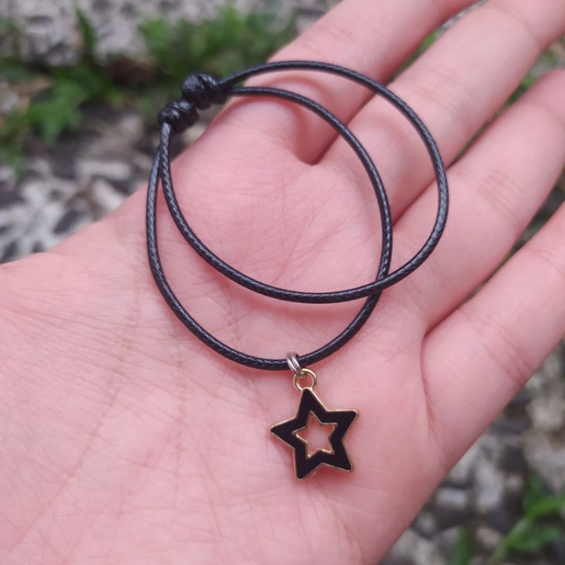 BRACELET MOON & STAR / GELANG BULAN BINTANG COUPLE PERSAHABATAN BESTIE UNIK MURAH-Bintang hitam