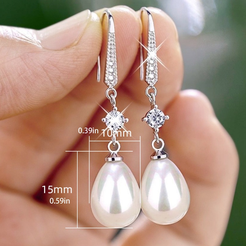 Anting Menjuntai Aksen Mutiara Imitasi Warna Putih Untuk Wanita